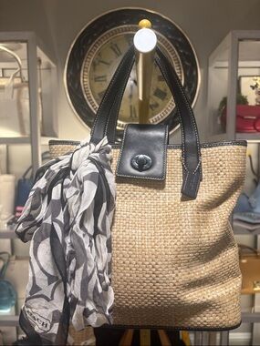 ✨Live Show Listing✨ Coach